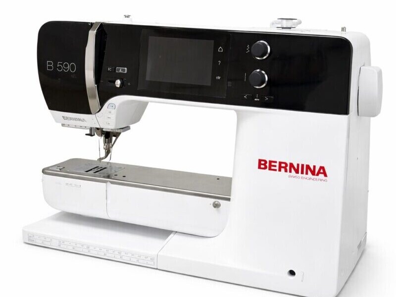 Machine à coudre Bernina B590 occasion