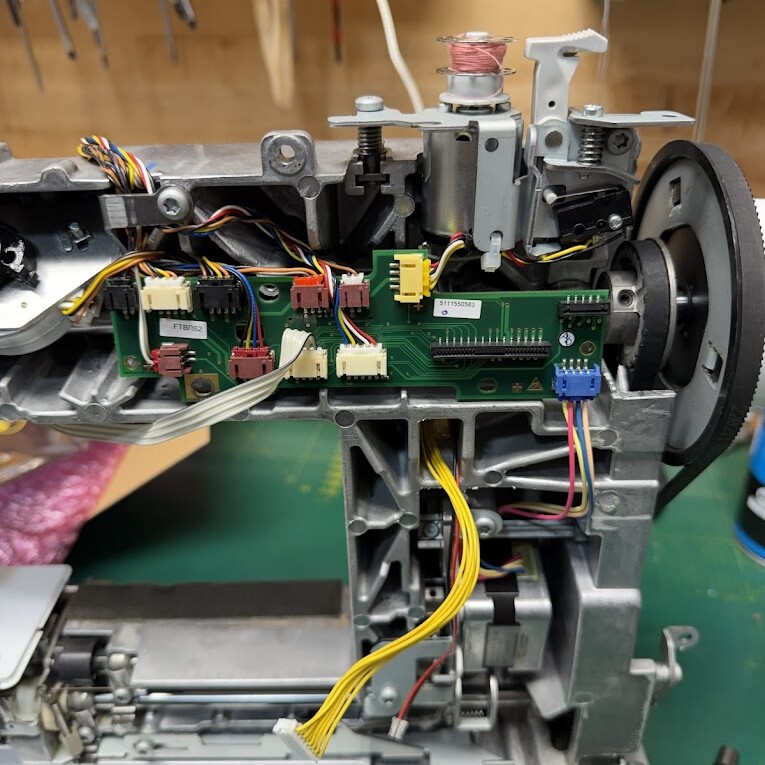 Réparation de machines à coudre familiales, professionnelles et industrielles à Grenoble et region Auvergne-Rhône-Alpes